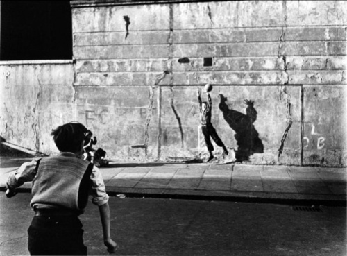 Footballer_and_shadow_1956