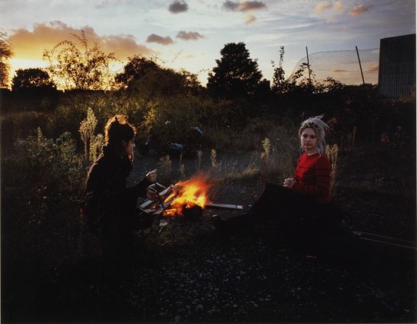 Tom Hunter, The Vale of Rest (2000), from Life and Death in Hackney.