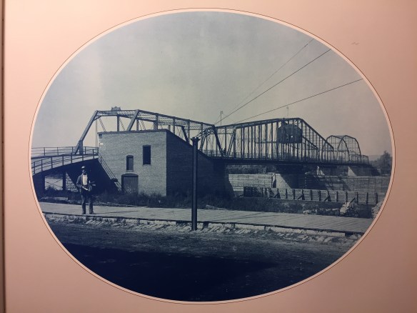 Henry Peter Bosse : Wagon Bridge at La Crosse, Wisconsin, 1891.